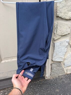 Van Heusen Men's Navy Performance Joggers